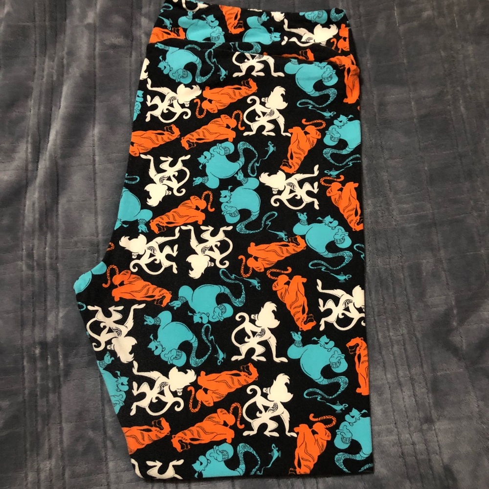 Lularoe Disney Aladdin leggings TC2
